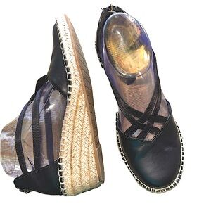 Kenneth Cole Reaction espadrille wedge heel boho footwear great condition